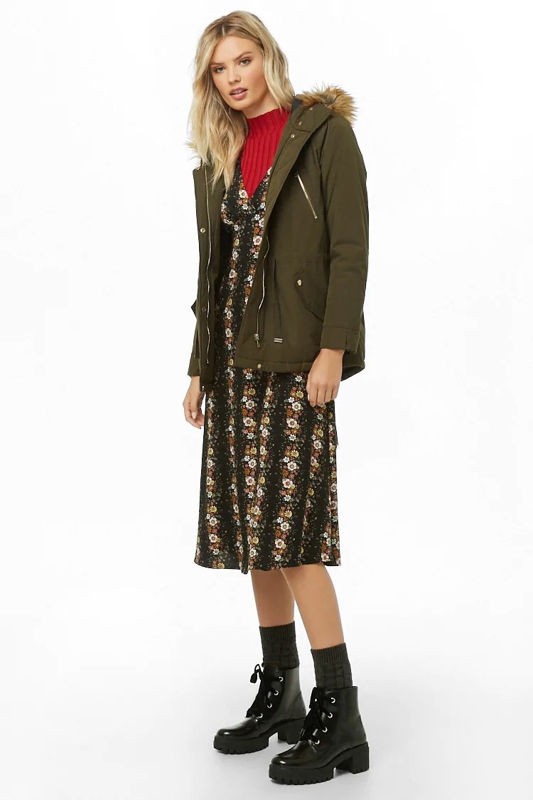 Forever21 เสื้อโค้ทฮู้ดกันหนาว เสื้อปาร์กา parka สีเขียว แต่งเฟอร์ แบรนด์ FOREVER21 เขียว