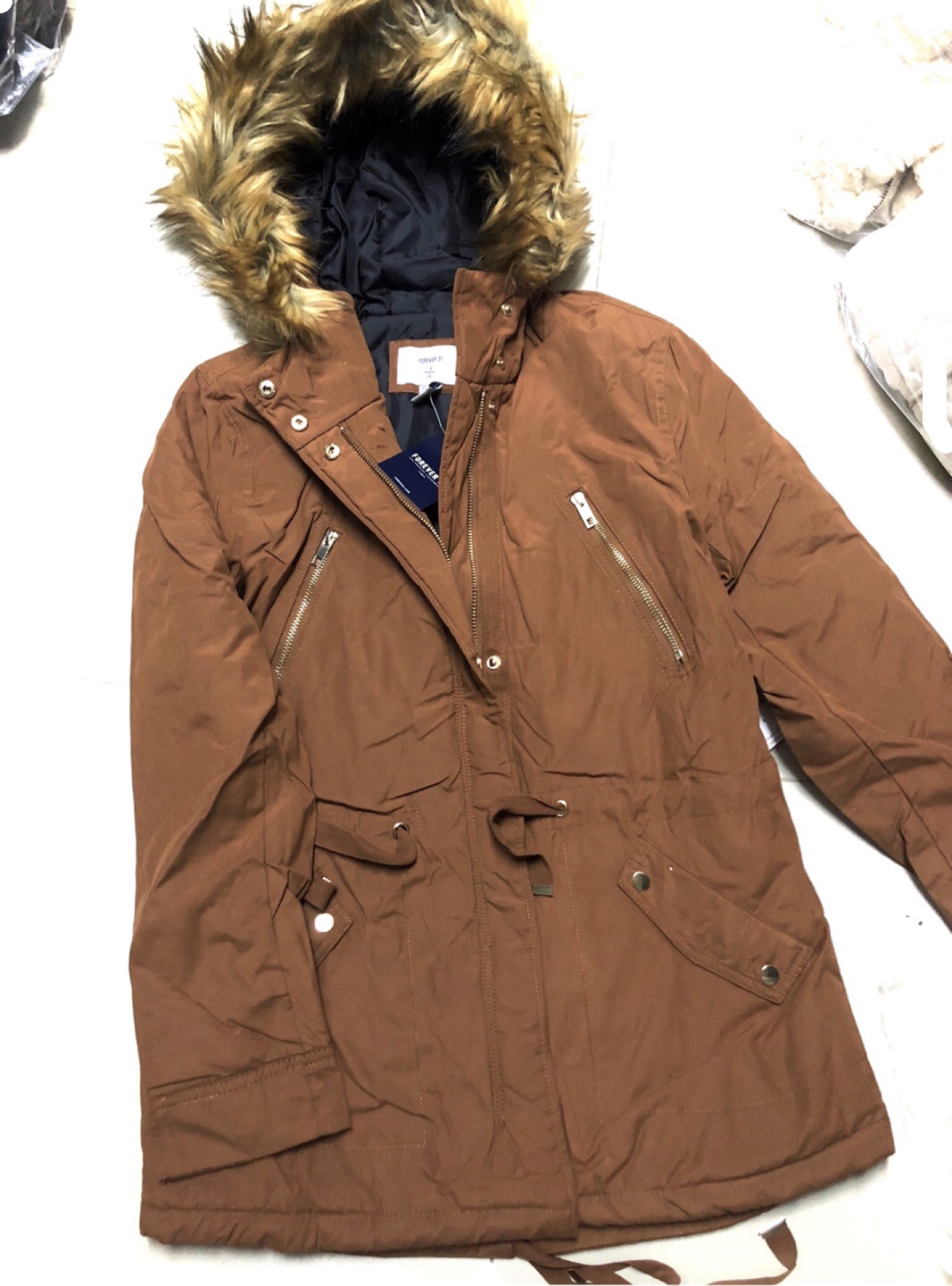 Forever21 เสื้อโค้ทฮู้ดกันหนาว เสื้อปาร์กา parka สีเขียว แต่งเฟอร์ แบรนด์ FOREVER21 เขียว