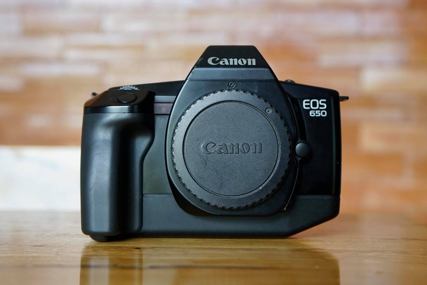 CANON EOS 650(BODY)