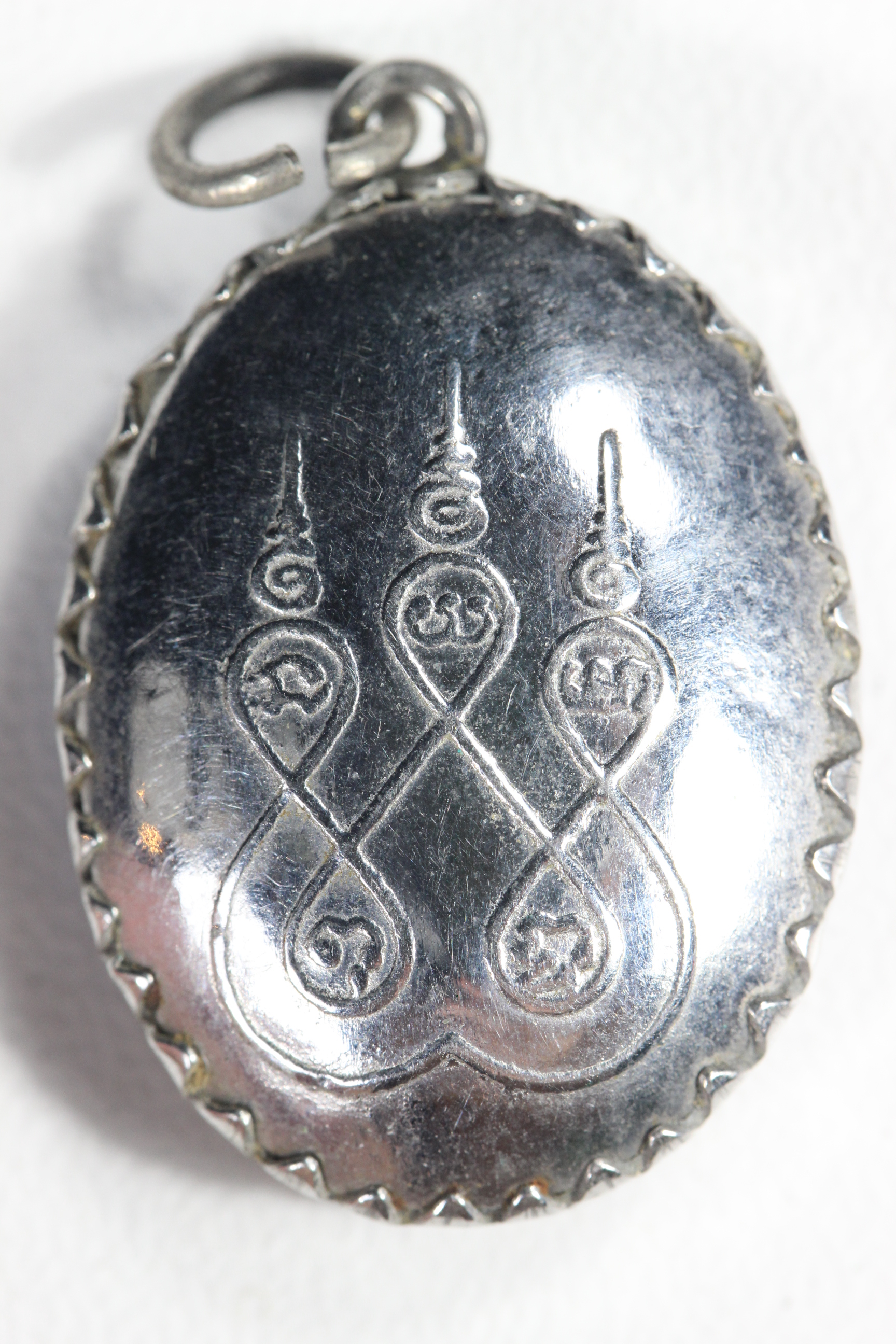 ล็อคเก็ตหลวงพ่อเดิม วัดหนองโพ