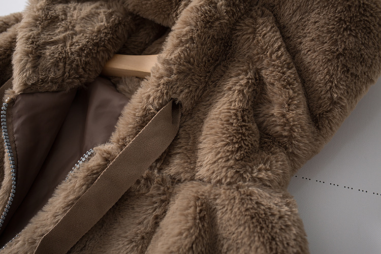 Page one เสื้อเฟอร์กันหนาว หมวกฮู้ด เสื้อขน Fluffy coat แบรนด์ page One ดำ