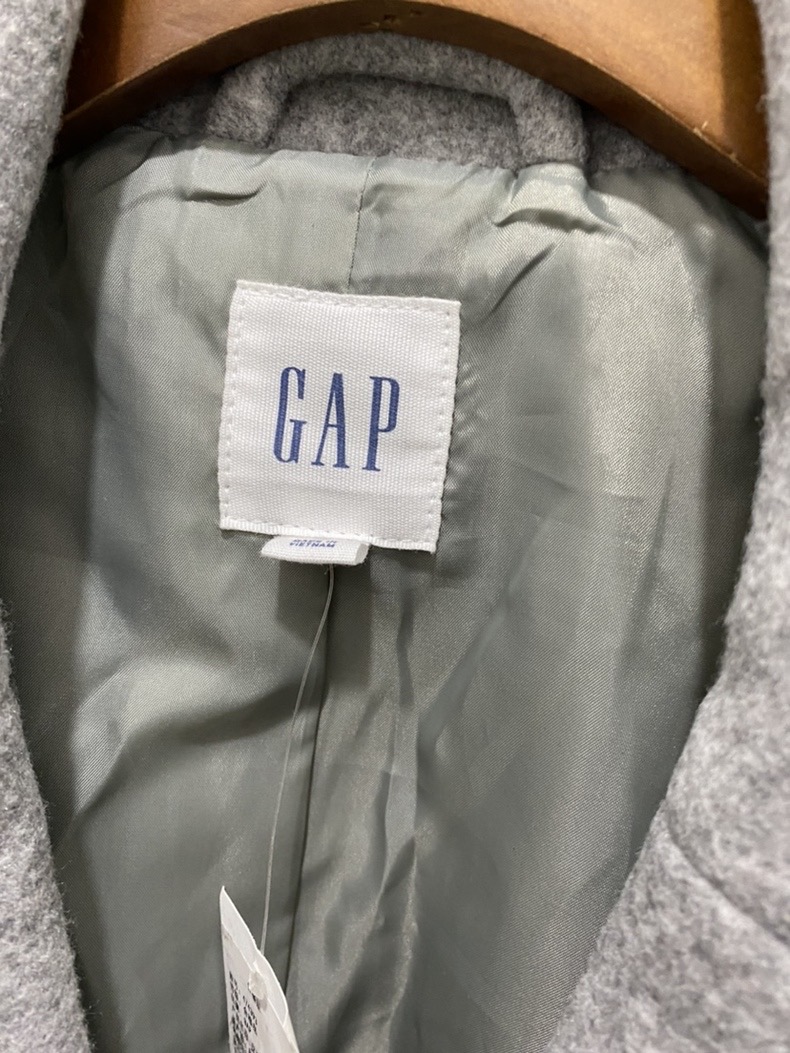 เสื้อโค้ท เสื้อกันหนาว เนื้อผ้าสักหลาด สีกากี แบรนด์ GAP