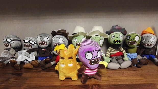 ตุ๊กตาซอมบี้ ตุ๊กตา โมเดล น่ารัก จากเกมส์ Plants Vs. Zombie ความสูง 20-25cm