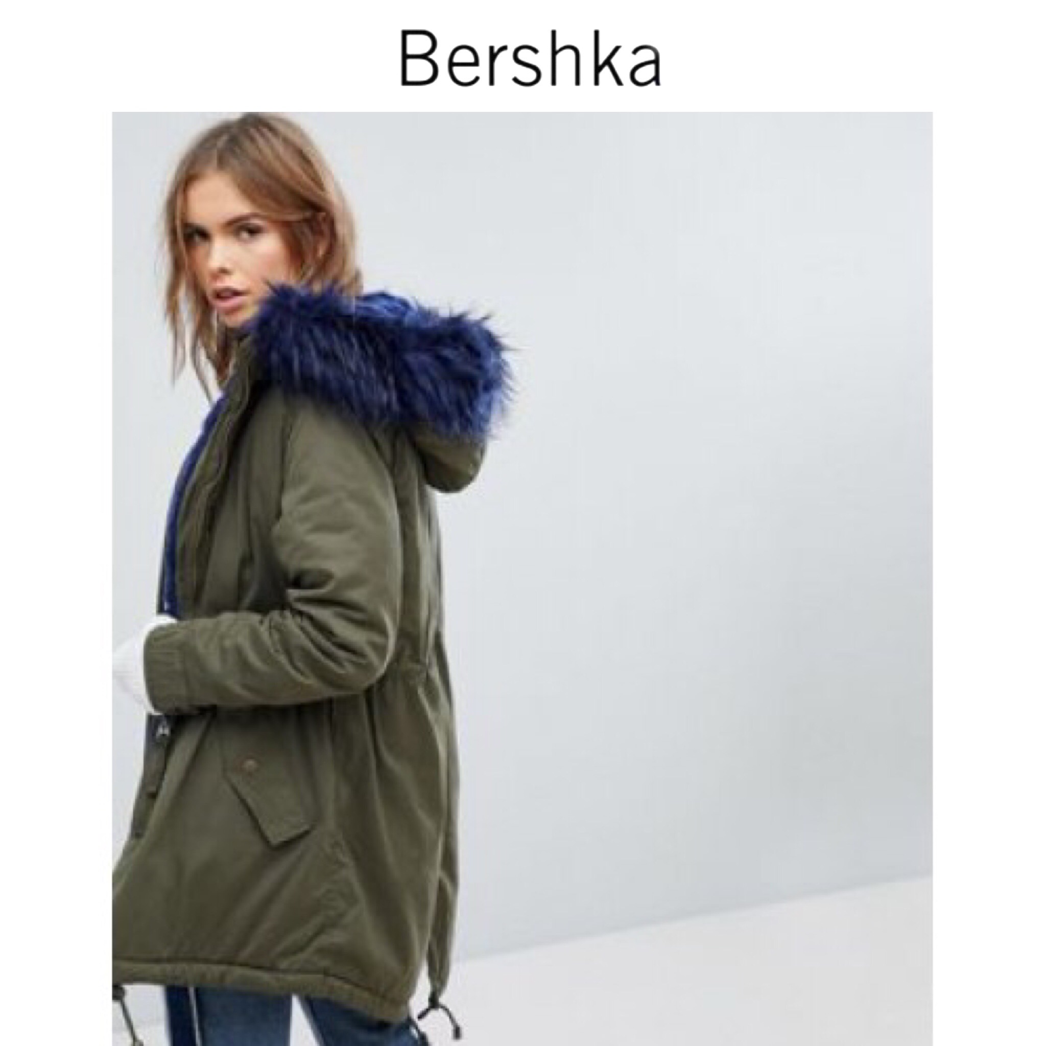 BERSHKA เสื้อโค้ท โค้ทฮูท กันหนาว เสื้อparka ฮูท กันหนาวสีเขียว แบรนด์เนมBERSHKA แต่งเฟอร์ สีน้ำเงิน ซับขนอุ่นน้ำเงิน งานสวย มากคะ Size S/M/L/2L/3L สำเนา สำเนา เขียวเฟอร์น้ำเงิน
