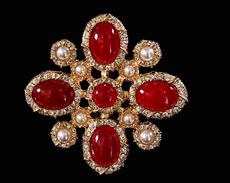 เข็มกลัดติดเสื้อ ตกแต่งเสื้อผ้า สไตล์ ราชวงศ์ ตะวันตก แบบโบราณ ตกแต่ง ด้วยไข่มุก และ อัญมณีสีแดง ทับทิม 419685