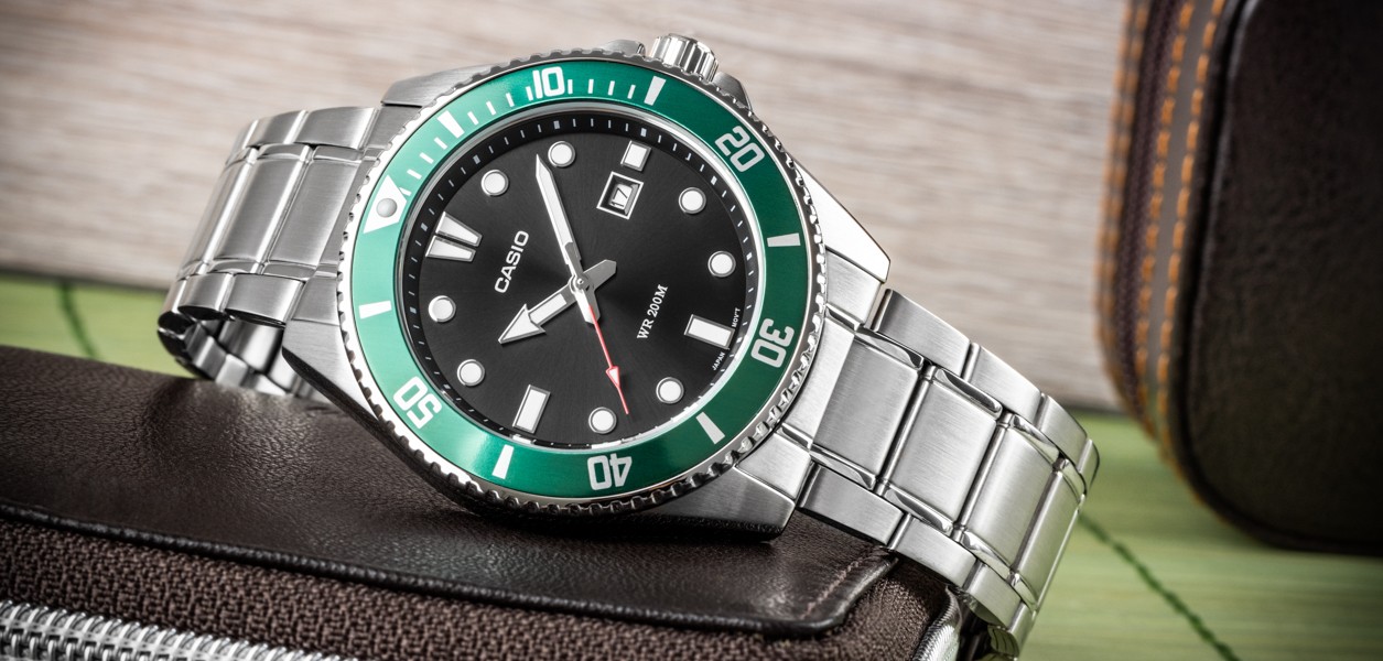 CASIO นาฬิกาคาสิโอ นาฬิกาข้อมือ นาฬิกากันน้ำ นาฬิกาของแท้ ประกันศูนย์ CMG 1 ปี รุ่น MDV-107D-3A นาฬิกาสีเงิน