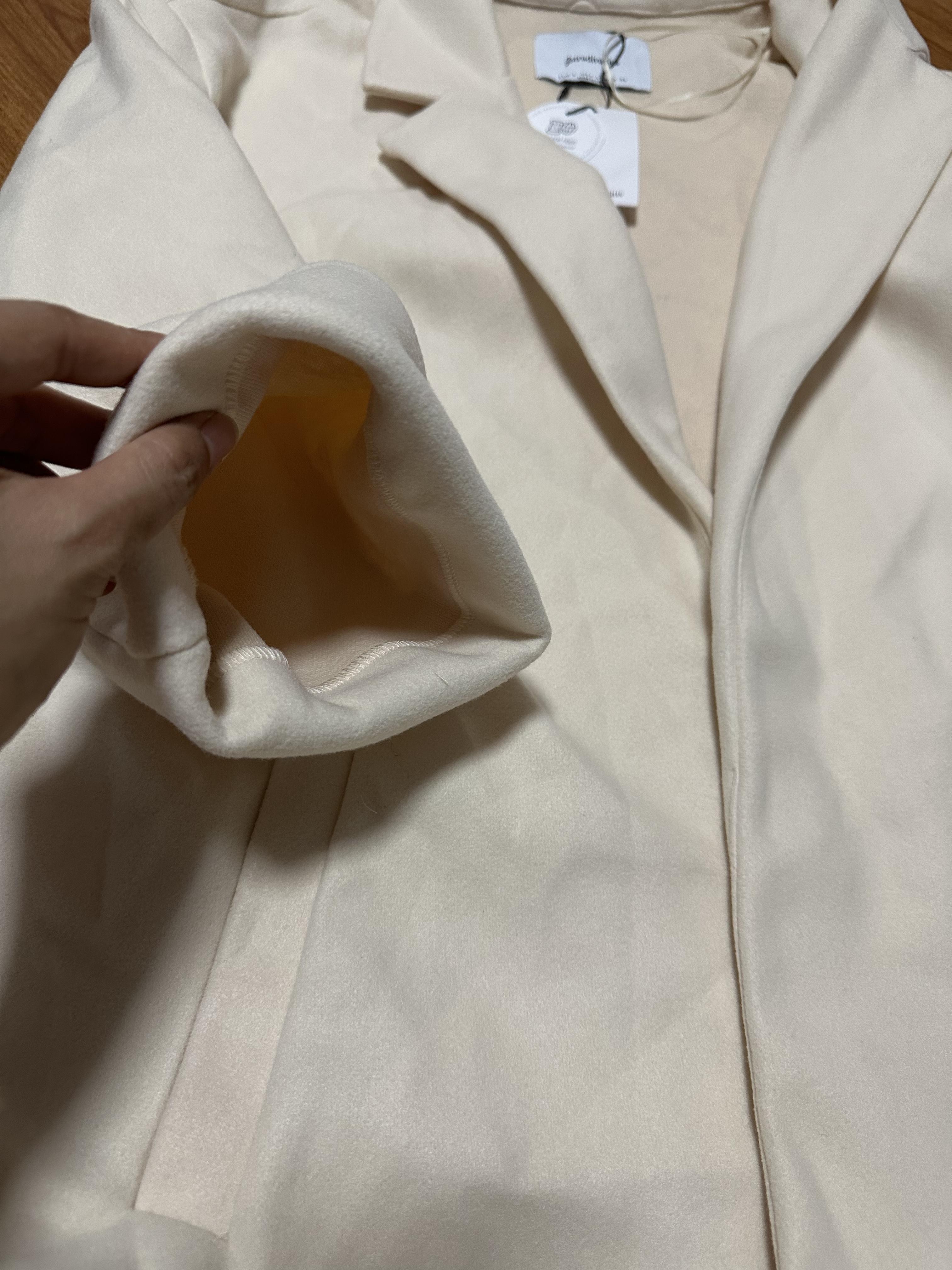 เสื้อโค้ท เสื้อโค้ทกันหนาว โค้ทวูล tailored knit coat สีเบจ แบรนด์ STRADIVARIUS สำเนา สำเนา