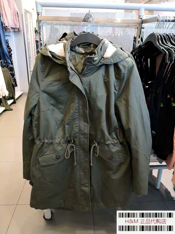 H&M เสื้อโค้ทฮู้ดกันหนาว เสื้อปาร์กา parka สีเขียว แบรนด์ H&M size S/M/L เขียว