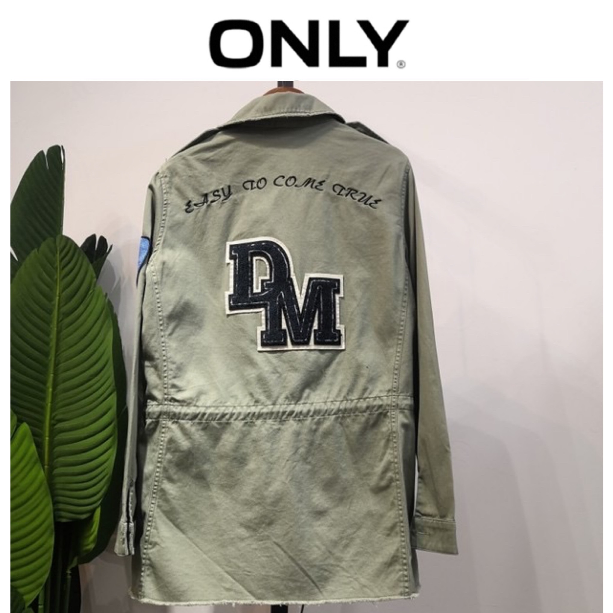 Only เสื้อเขียวทหาร เสื้อนอกแนวทหาร แต่งอาร์มปัก แนวทหาร แบรนด์ ONLY (งานตัดป้าย) แพทเทินสวย เท่ห์มาก คะ Size S/M/L/XL สำเนา เขียว