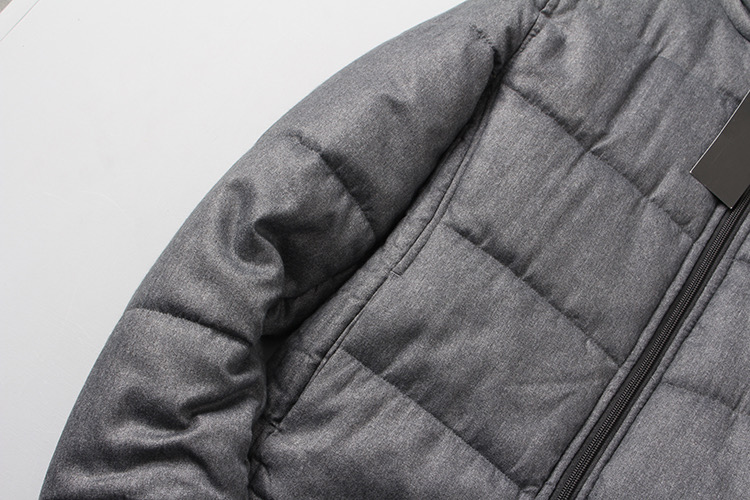 เสื้อกันหนาว ติดฮูท เสื้อบอมเบอร์ บุนวมอุ่น แบรนด์ญี่ปุ่น Lightweight Puffer Jacket สำเนา เทา