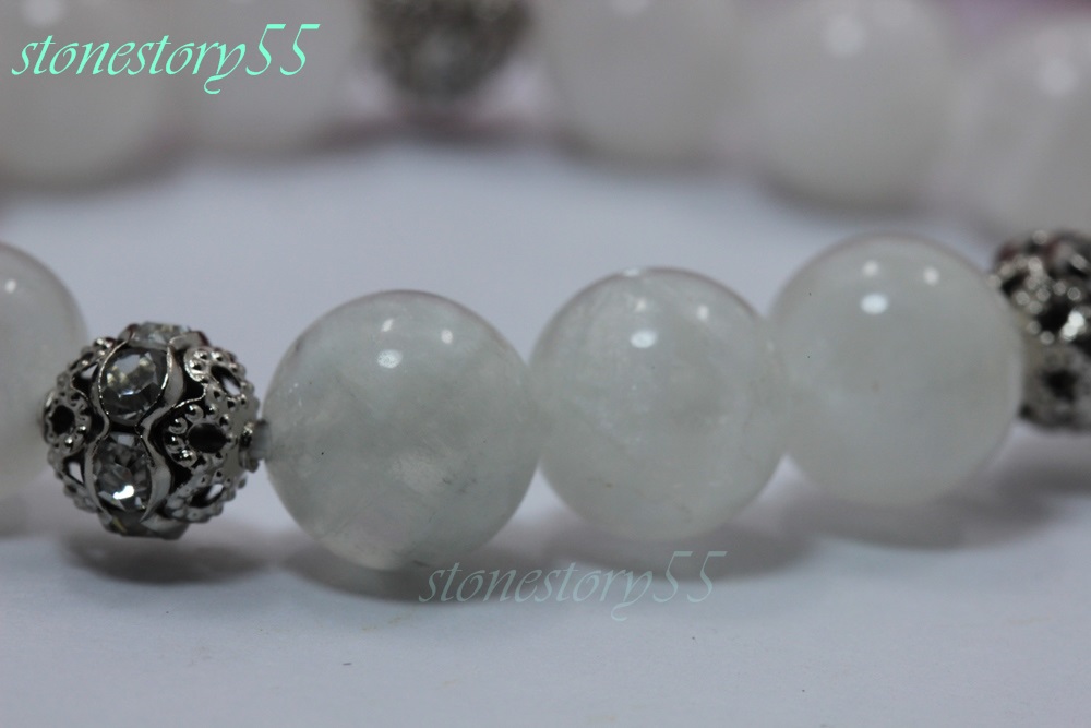 มูนสโตน