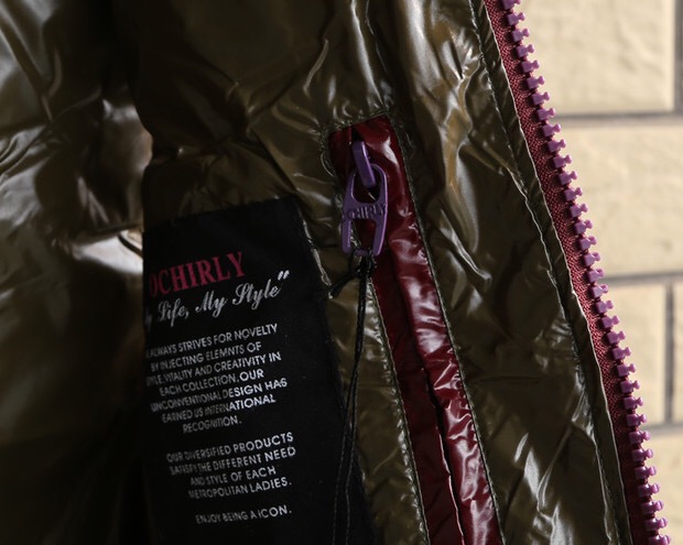เสื้อกั๊กกันหนาว กั๊กขนเป็ด สีแดงไวน์ แบรนด์แคนาดา OCHIRLY แท้ 100% งานสวย อุ่นมากคะ Donw90% FEATHER 10%