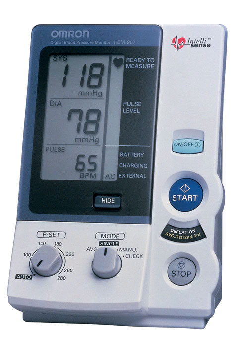 เครื่องวัดความดันโลหิต ยี่ห้อ ออมรอน/omron รุ่น HEM-907 พร้อมดูแลตลอดอายุการใช้งาน +Adapter