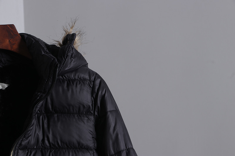 D by design เสื้อกันหนาว เสื้อฮู้ดเฟอร์ บุนวมอุ่น แบรนด์ D by design (padded puffer ดำ