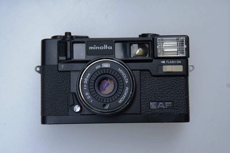 MINOLTA HI-MATIC AF MINOLTA ROKKOR 38MM.F2.8