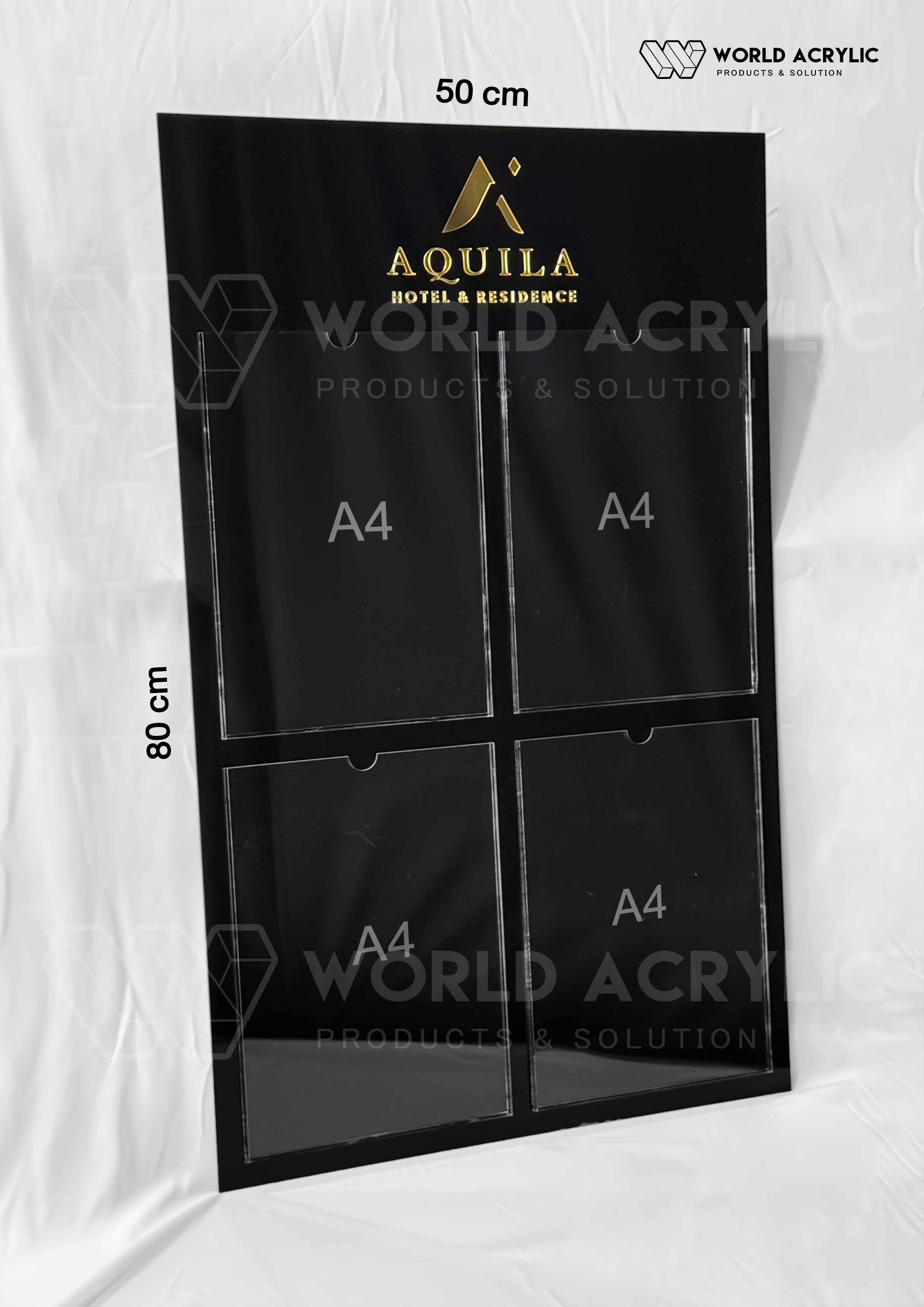 บอร์ดประกาศ A4 (4 ช่อง) พื้นหลังสีดำ พร้อมเลเซอร์โลโก้ไดคัท ตามแบบของลูกค้า