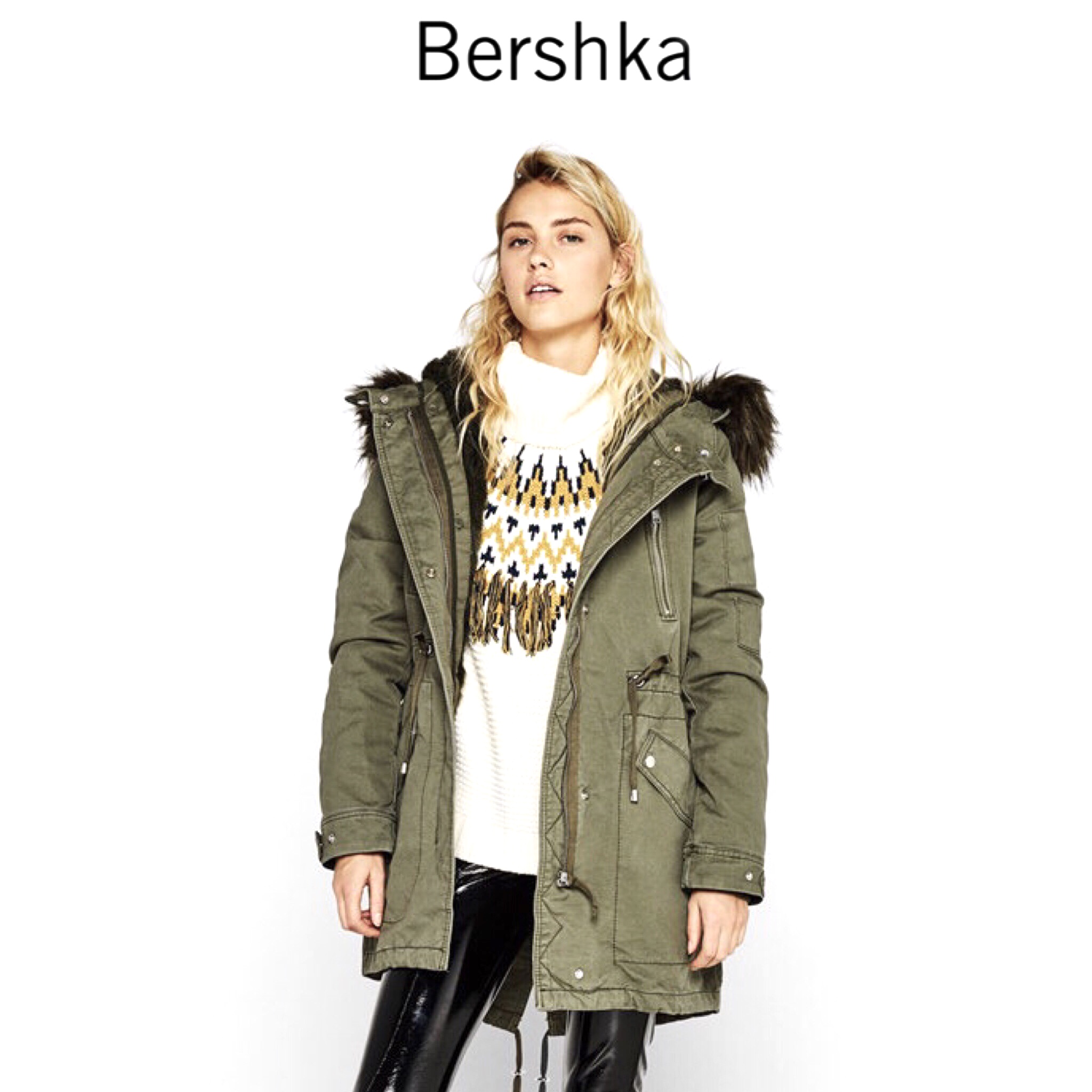 เสื้อโค้ทฮูท BERSHKAกันหนาว Parka สีเขียวแต่งขนเฟอร์ ซับขนอุ่นด้านใน (เฟอร์ & ขนอุ่นด้านใน ถอดได้คะ) งานสวย บุนวมอุ่น ใส่ติดลบได้เลยคะ Size XS/S/M/ L เขียว
