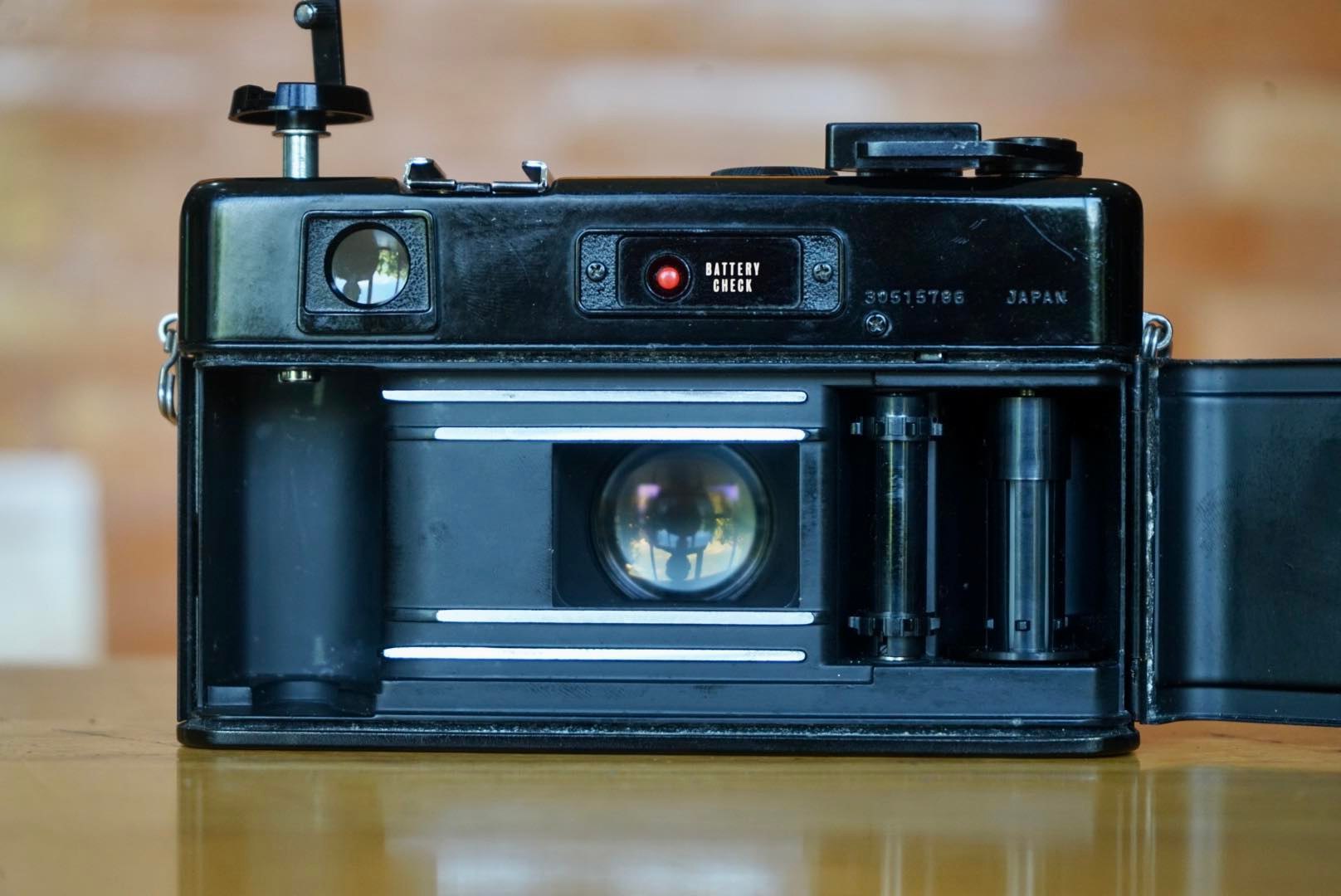 YASHICA ELECTRO35 GTN YASHICA COLOR YASHINON DX 45MM.F1.7