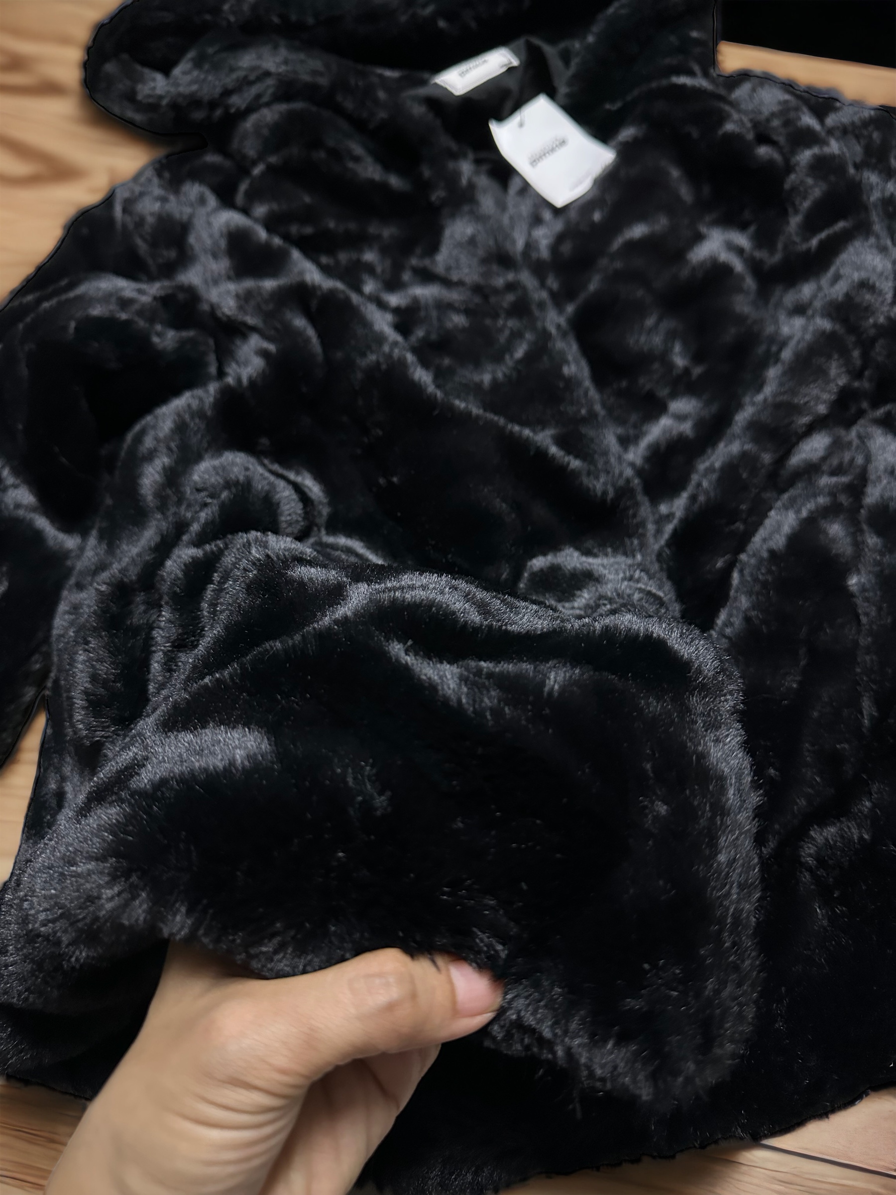 เสื้อเฟอร์กันหนาว หมวกฮู้ด เสื้อขน Fluffy coat แบรนด์ pimkie สำเนา ดำ