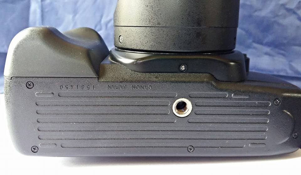 CANON EOS 700QD CANON ZOOM LENS EF35-80MM.F4-5.6