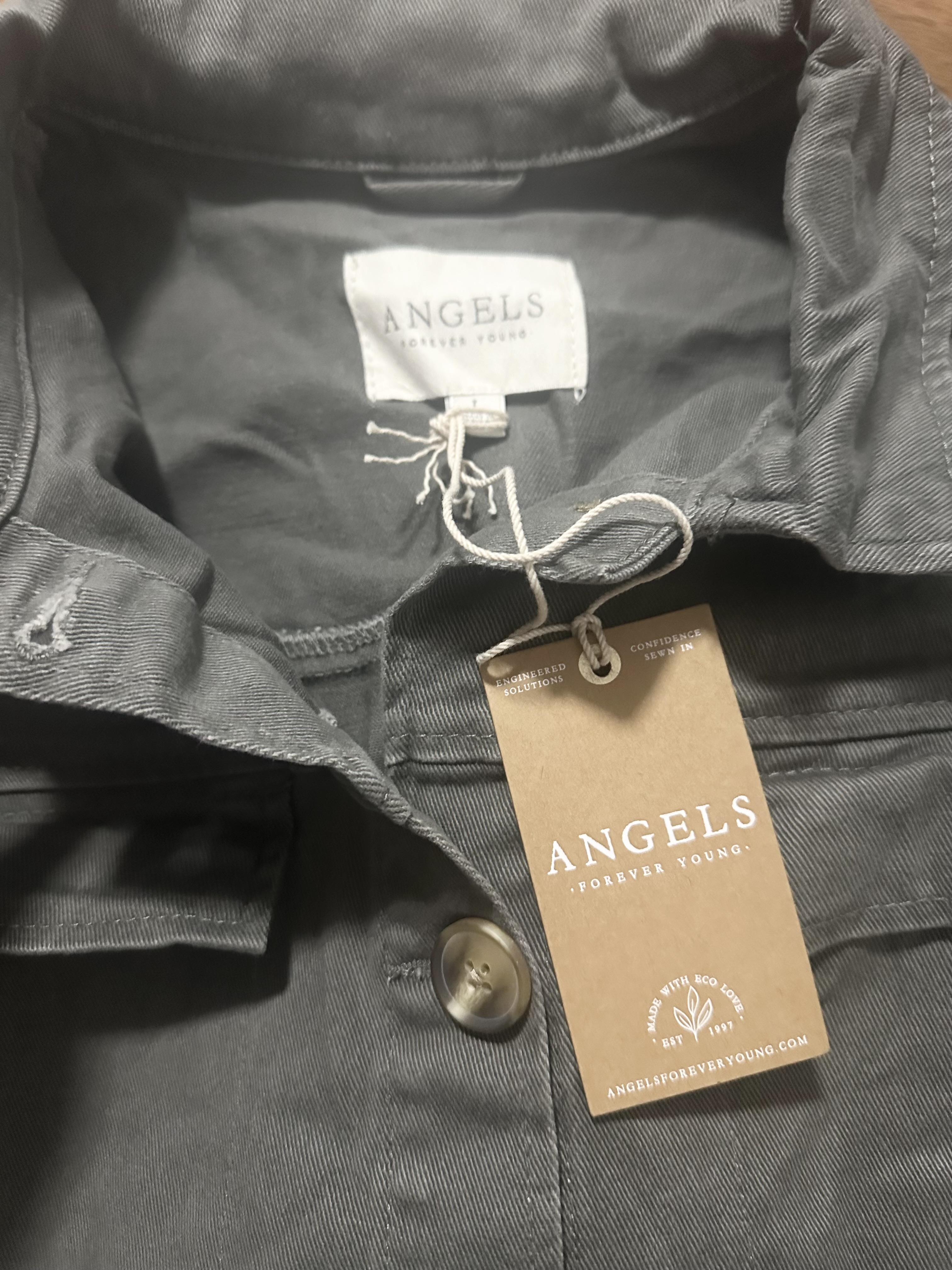fb sister ANGELS forever young utility jacket เสื้อแจ็คเก็ต แนวทหาร Angel เขียว