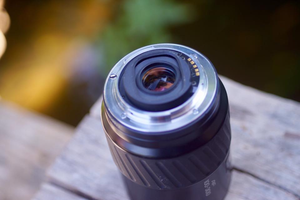 MINOLTA AF ZOOM 100-300MM. F4.5(32)-5.6