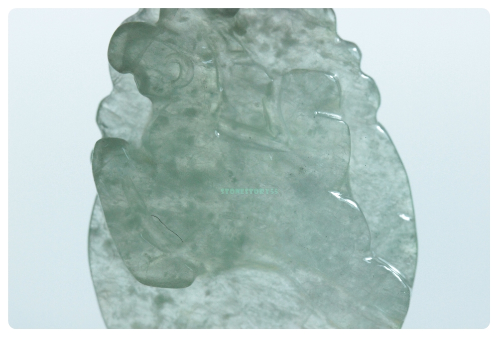 หยกน้ำแข็งแกะสลักรูปม้า (มะเมีย)icejade