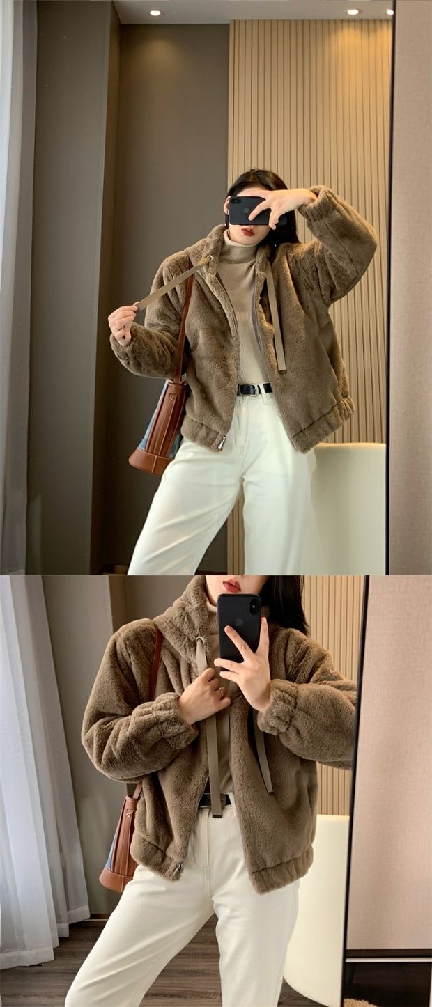 Page one เสื้อเฟอร์กันหนาว หมวกฮู้ด เสื้อขน Fluffy coat แบรนด์ page One ดำ