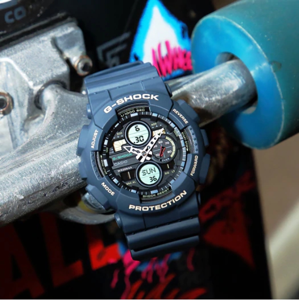 CASIO G-SHOCK นาฬิกาข้อมือ นาฬิกากันน้ำ นาฬิกาของแท้ ประกันศูนย์ CMG 1 ปี รุ่น GA-140-2A นาฬิกาสีกรม