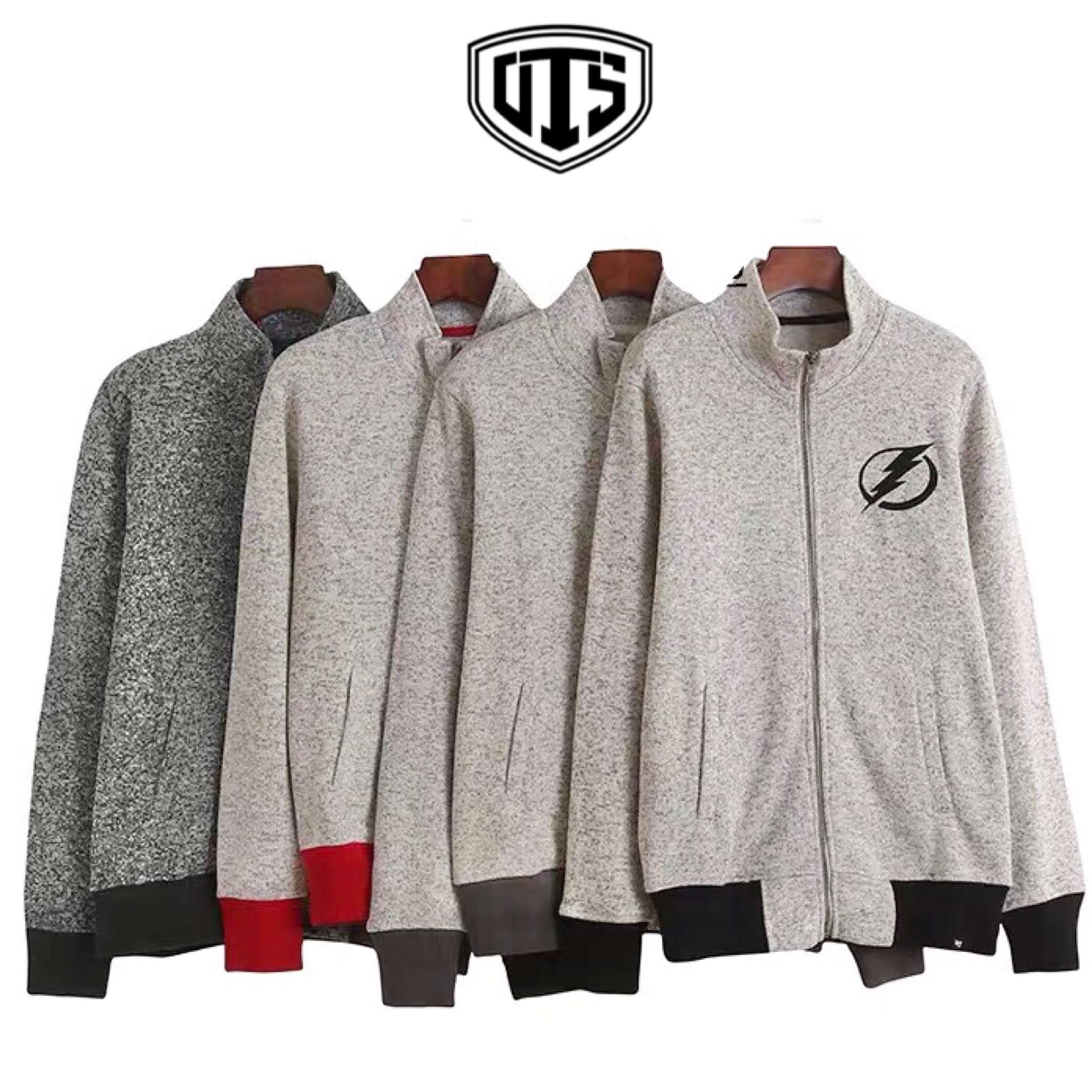 OTS เสื้อกันหนาวไหมพรม สีเทาอ่อน แต่งแถบสีเทา แบรนด์OTS เทา