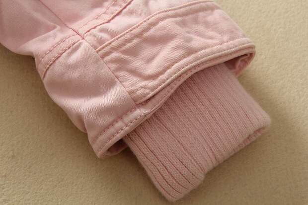 เสื้อกันหนาว แต่งหมวกฮูท แขนจั๊ม สีชมพู สไตล์เกาหลี เนื่อผ้าหนานุ่มคะ Size M