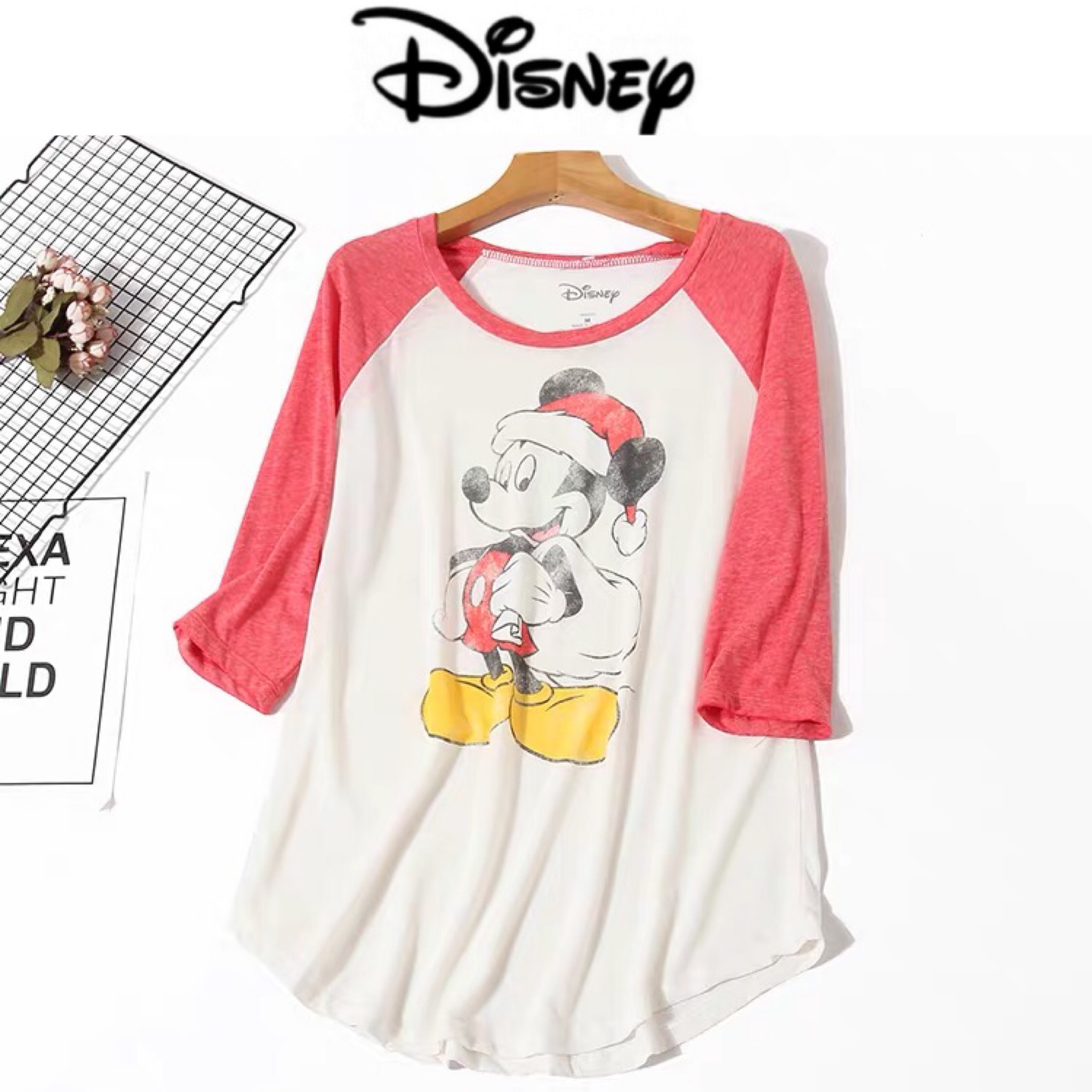 Disney เสื้อยืดคอกลม สีทูโทน ลายMIckey mouse งานDISNEY แท้ สวยมากคะ สำเนา สำเนา สำเนา สำเนา ขาว ชมพู