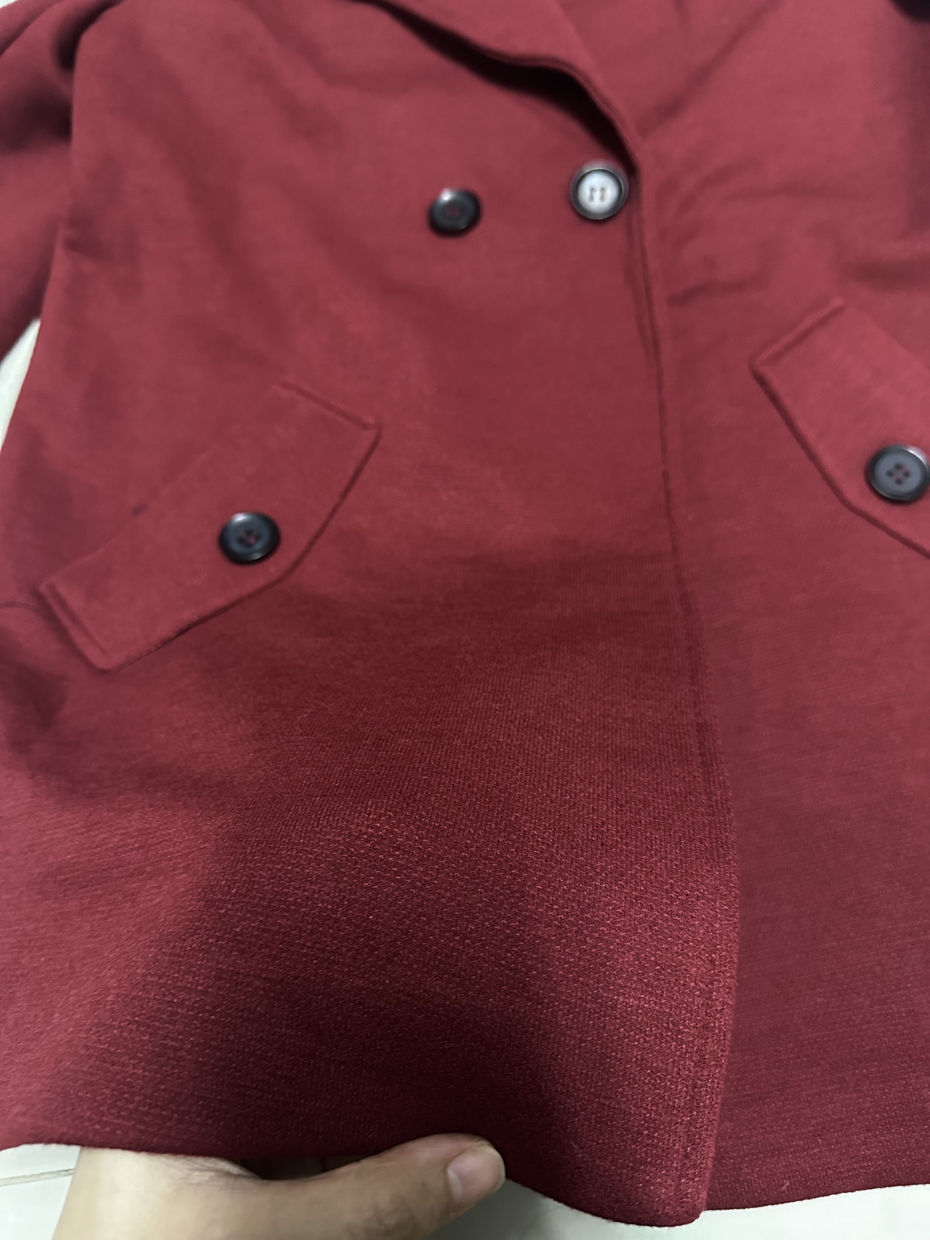 เสื้อโค้ท เสื้อกันหนาว เนื้อผ้าสักหลาดวูล สีแดงไวน์ แบรนด์
