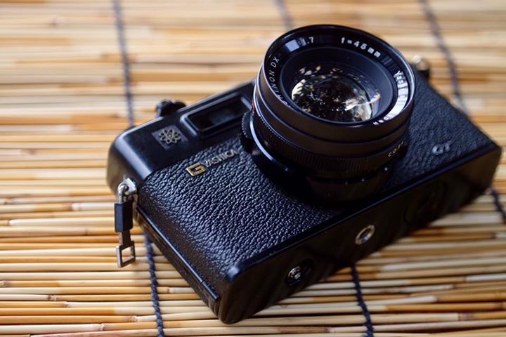 YASHICA ELECTRO 35GT YASHINON-DX 45MM. F1.7