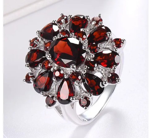 แหวนเงินแท้ 925 ฝังเพชร ลายดอกไม้ สีแดง สวยหรู แหวนผู้หญิง ใส่ออกงาน ฝังเพชร สีแดงทับทิม 977146
