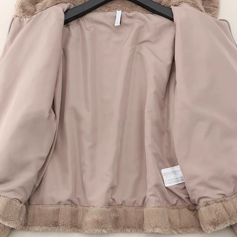 Page one เสื้อเฟอร์กันหนาว หมวกฮู้ด เสื้อขน Fluffy coat แบรนด์ page One ดำ