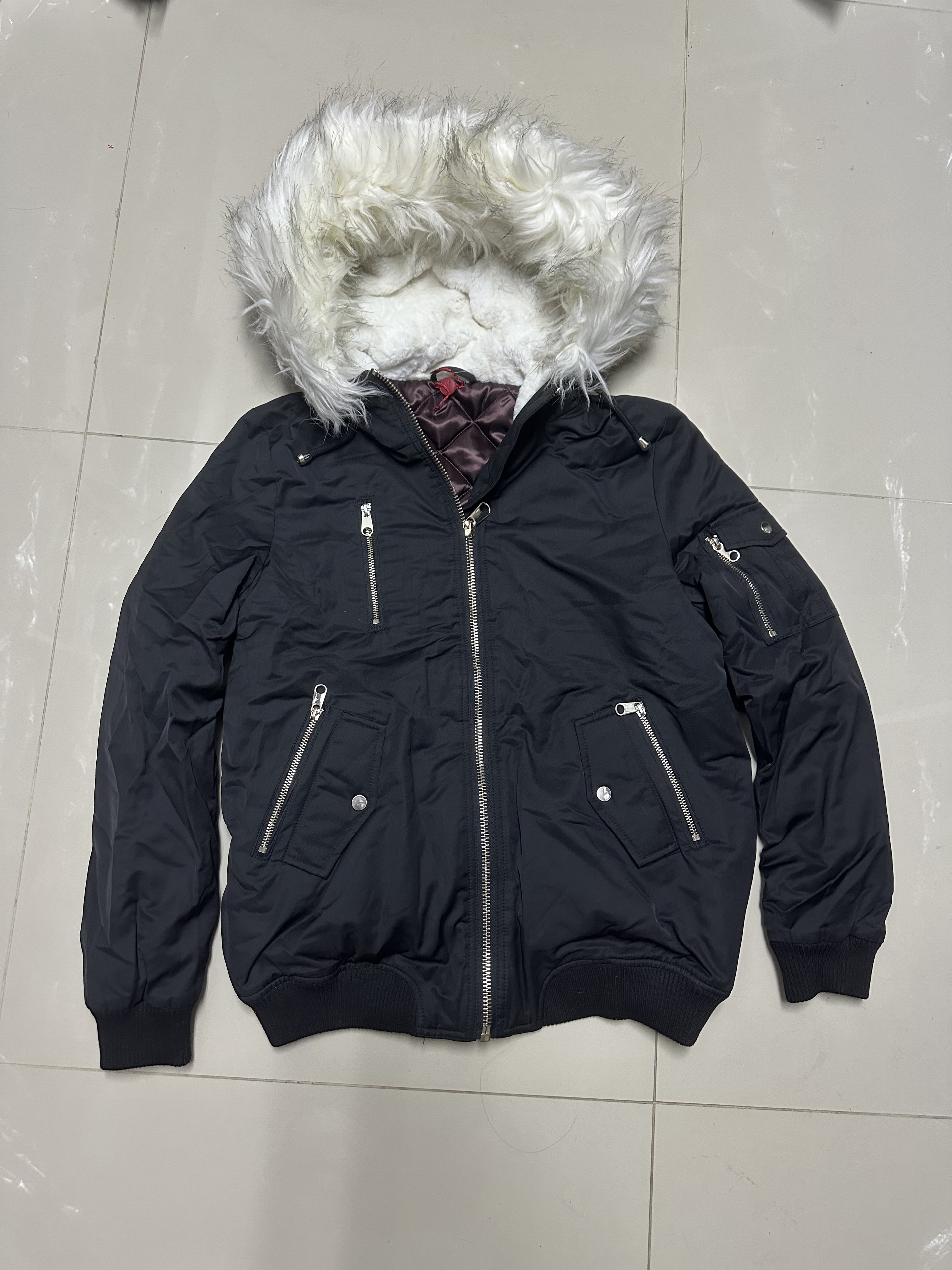 Ambiance เสื้อกันหนาว เสื้อฮู้ดเฟอร์ บุนวมอุ่น แบรนด์ F&F AMBIANCE (padded puffer สำเนา สำเนา สำเนา ดำ