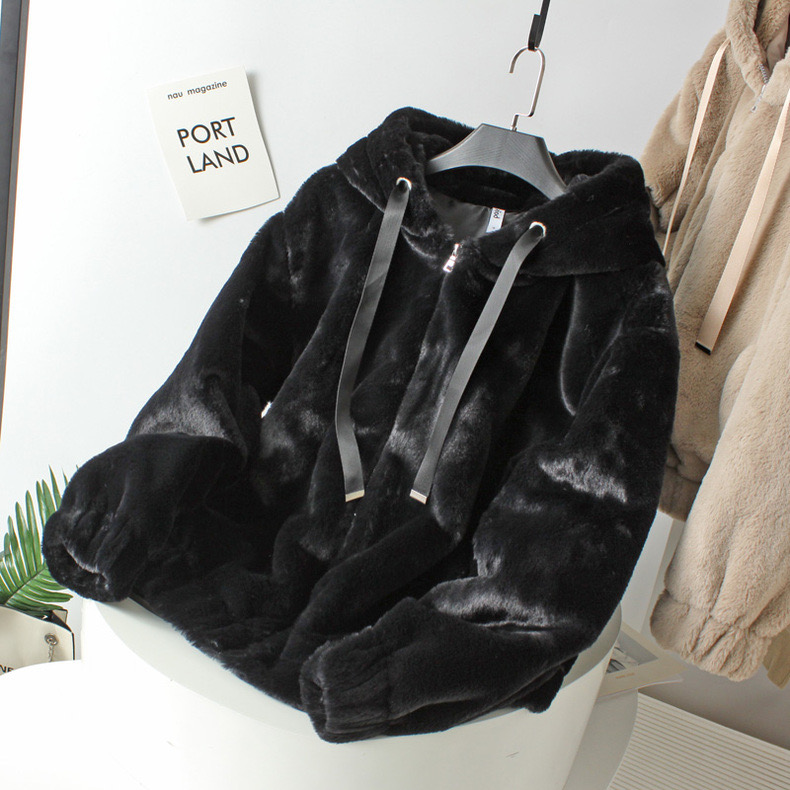 Page one เสื้อเฟอร์กันหนาว หมวกฮู้ด เสื้อขน Fluffy coat แบรนด์ page One ดำ