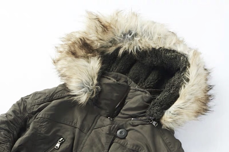Private pause เสื้อโค้ทฮู้ดกันหนาว เสื้อปาร์กา parka สีเขียว แบรนด์ PRIVATE PAUSE (JAPAN) แต่งเฟอร์ (ฮู้ด& ขนเฟอร์ ถอดได้ทุกชิ้นค่ะ) เขียว