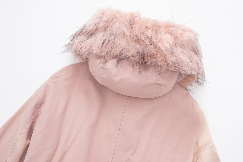 เสื้อโค้ทฮูท BERSHKAกันหนาว Parka สีชมพูอ่อน แต่งขนเฟอร์ ซับขนอุ่นด้านใน (เฟอร์ & ขนอุ่นด้านใน ถอดได้คะ) ดลบได้เลยคะ Size XS/S/M/ L/XL/XXL เขียว