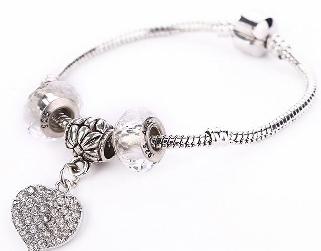 สร้อยข้อมือ Diy สไตล์ Pandora แต่ง ชาร์ม ห้อยจี้ หัวใจฝังเพชร สร้อยข้อมือผู้หญิง แฟชั่น ร้อยคริสตัลแท้ สุดหรู ของขวัญวันเกิด วันครบรอบ ให้แฟน 435784