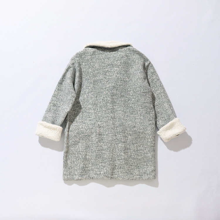 Pull&bear เสื้อโค้ท เสื้อกันหนาว เนื้อผ้าไหมพรม สีเทาอ่อน แบรนด์ Pull&bear เทาอ่อน
