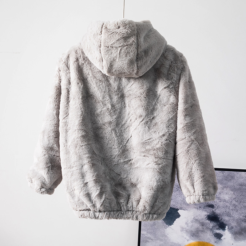Forever21 เสื้อเฟอร์กันหนาว หมวกฮู้ด เสื้อขน สีดำ (FLUFFY COAT) 兄弟 ขาว