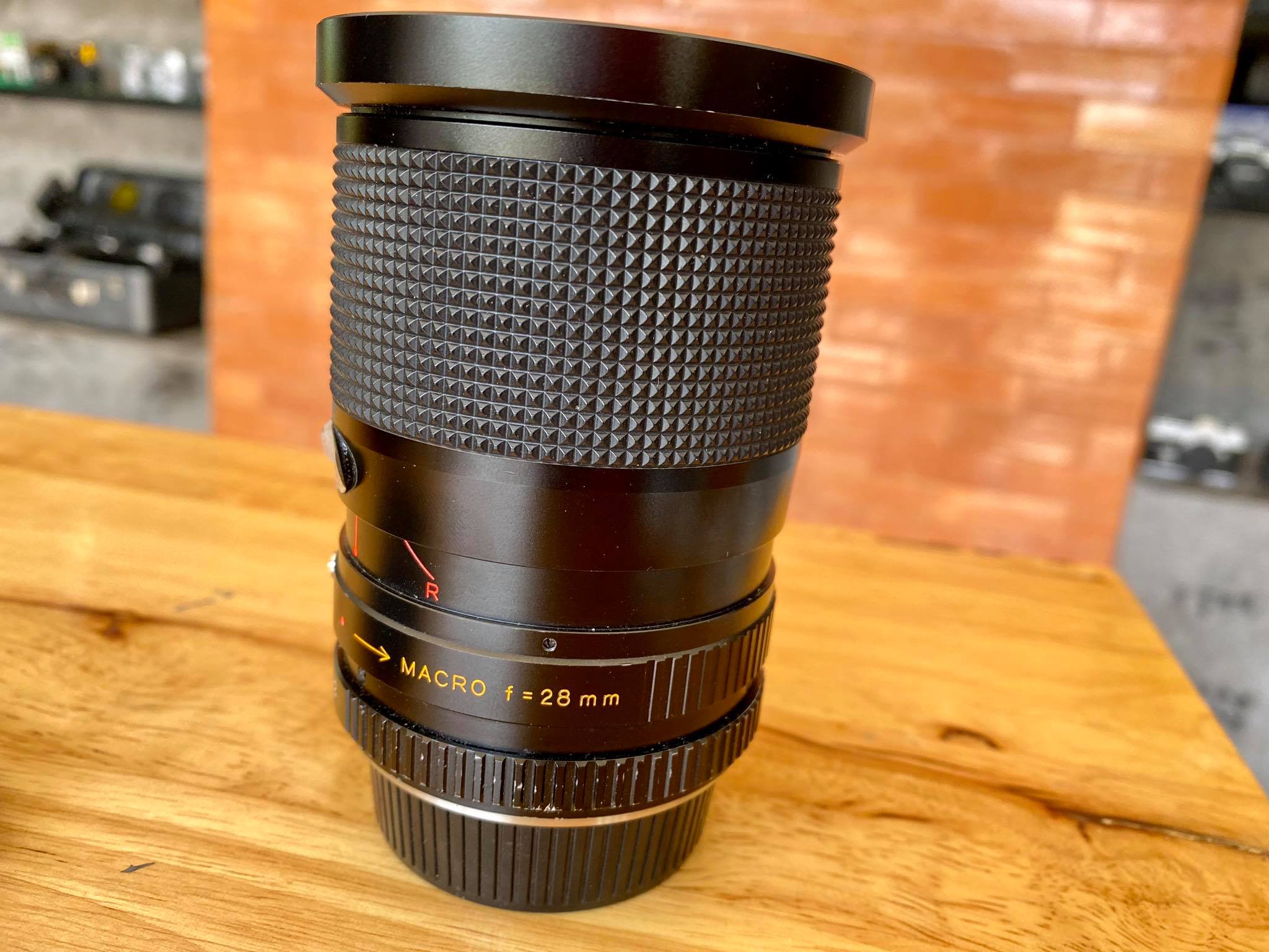 YASHICA LENS ML ZOOM 28-85MM.F3.5-4.5MACRO CY MOUNT