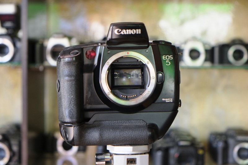 CANON EOS5+GRIP