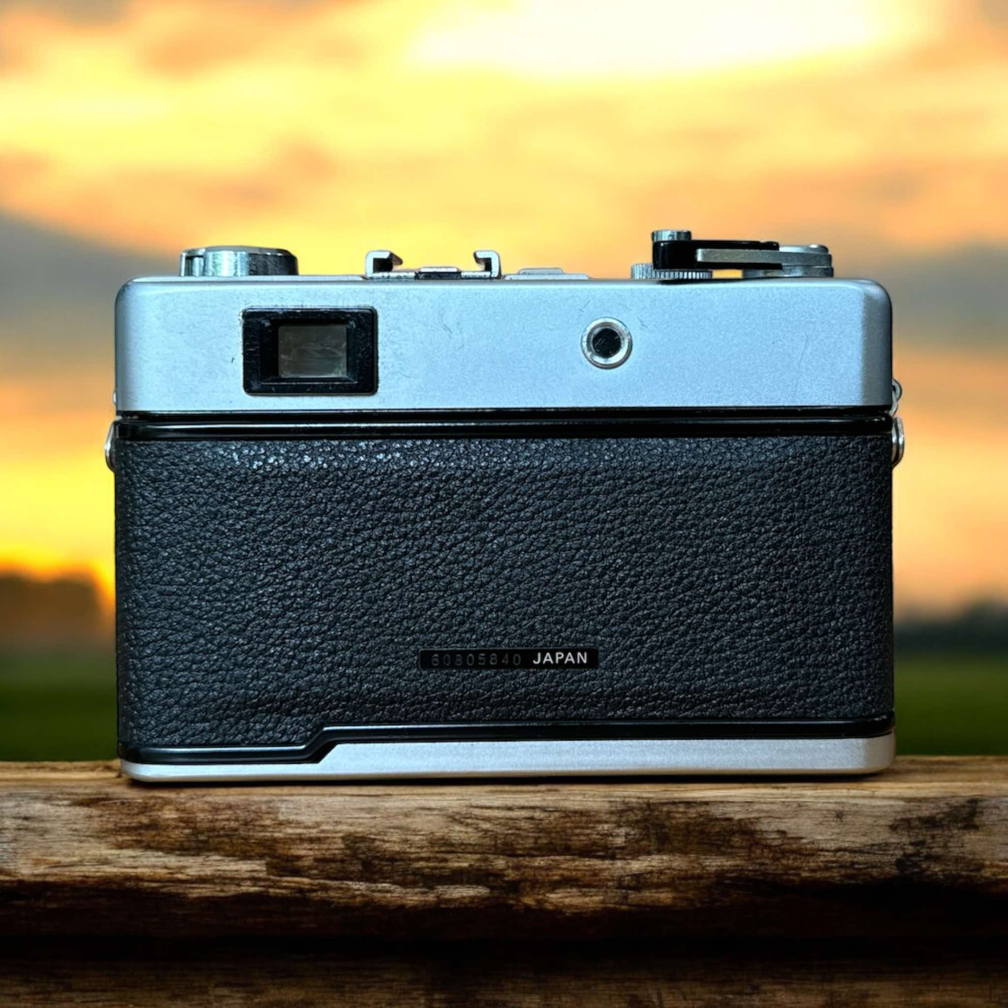YASHICA ELECTRO 35GX YASHICA COLOR-YASHINON DX 40MM.F1.7