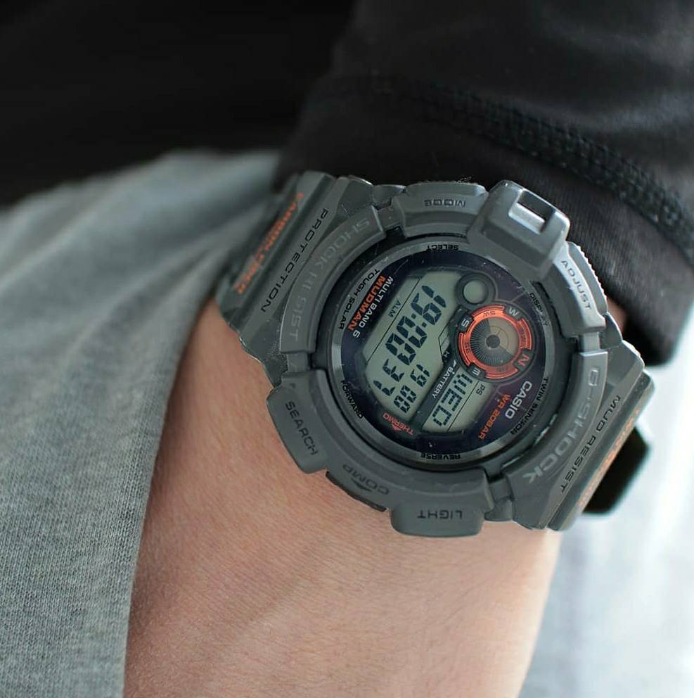 CASIO G-SHOCK นาฬิกาข้อมือ นาฬิกากันน้ำ นาฬิกาของแท้ ประกันศูนย์ 1 ปี รุ่น GW-9300CM-1 นาฬิกาสีดำ