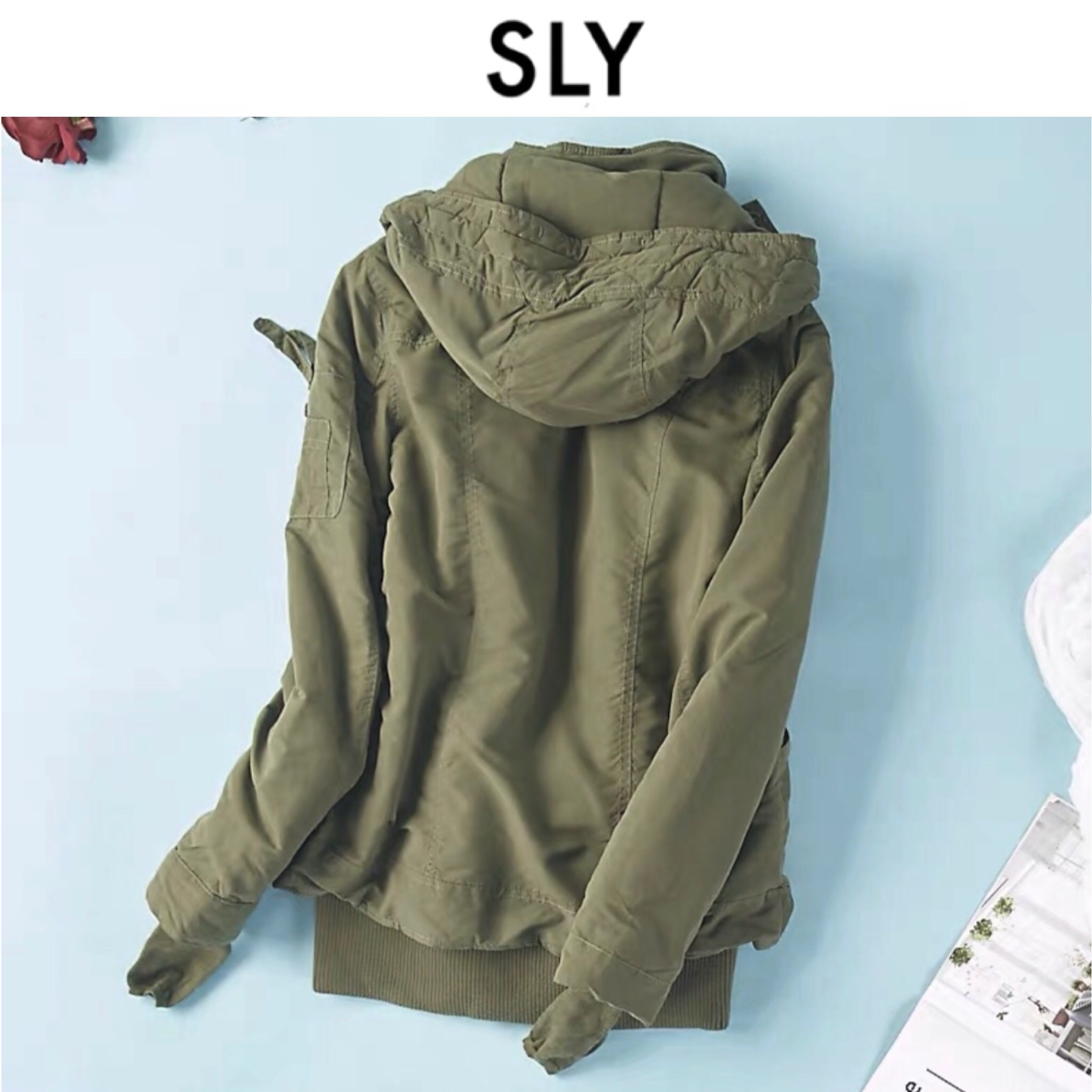 SLY เสื้อฮู้ด เสื้อโค้ทกันหนาว สีเขียว แบรนด์ SLY แขนมีปลอกมือกันลม งานสวยพรีเมี่ยมมากค่ะ เขียว