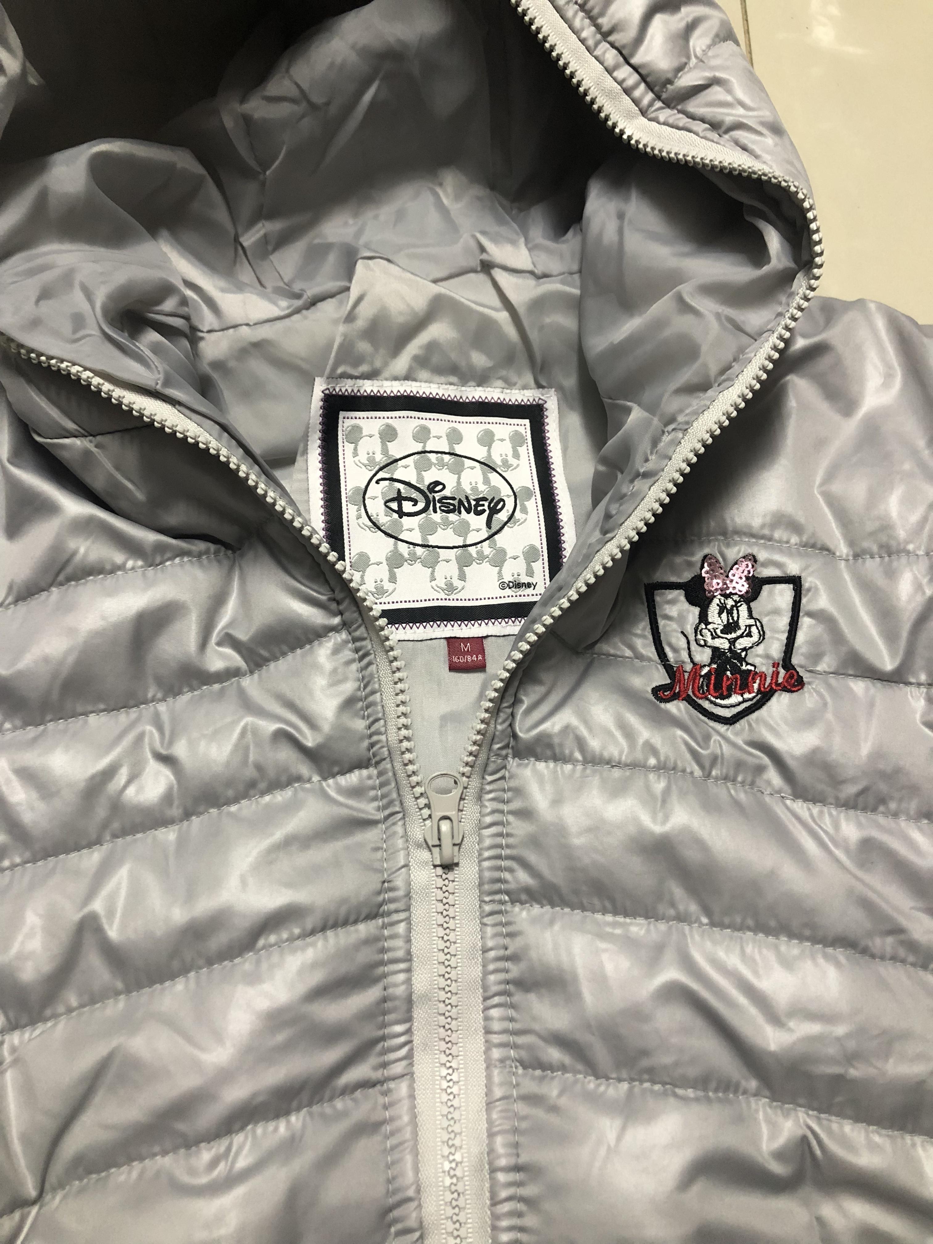 DISNEY เสื้อกันหนาวฮูท สีดำ ปักลายมินนี่ งาน DISNEY แท้ แบบสวย อุ่นมากคะ Size :S/M/L ดำ