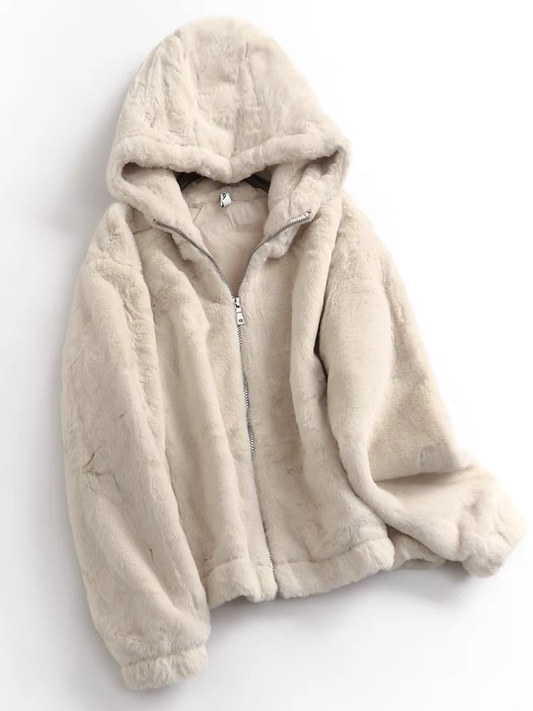 Page one เสื้อเฟอร์กันหนาว หมวกฮู้ด เสื้อขน Fluffy coat แบรนด์ page One สำเนา ดำ